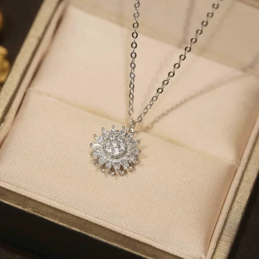 Fortuna Stellaris-halsband | Vitguld