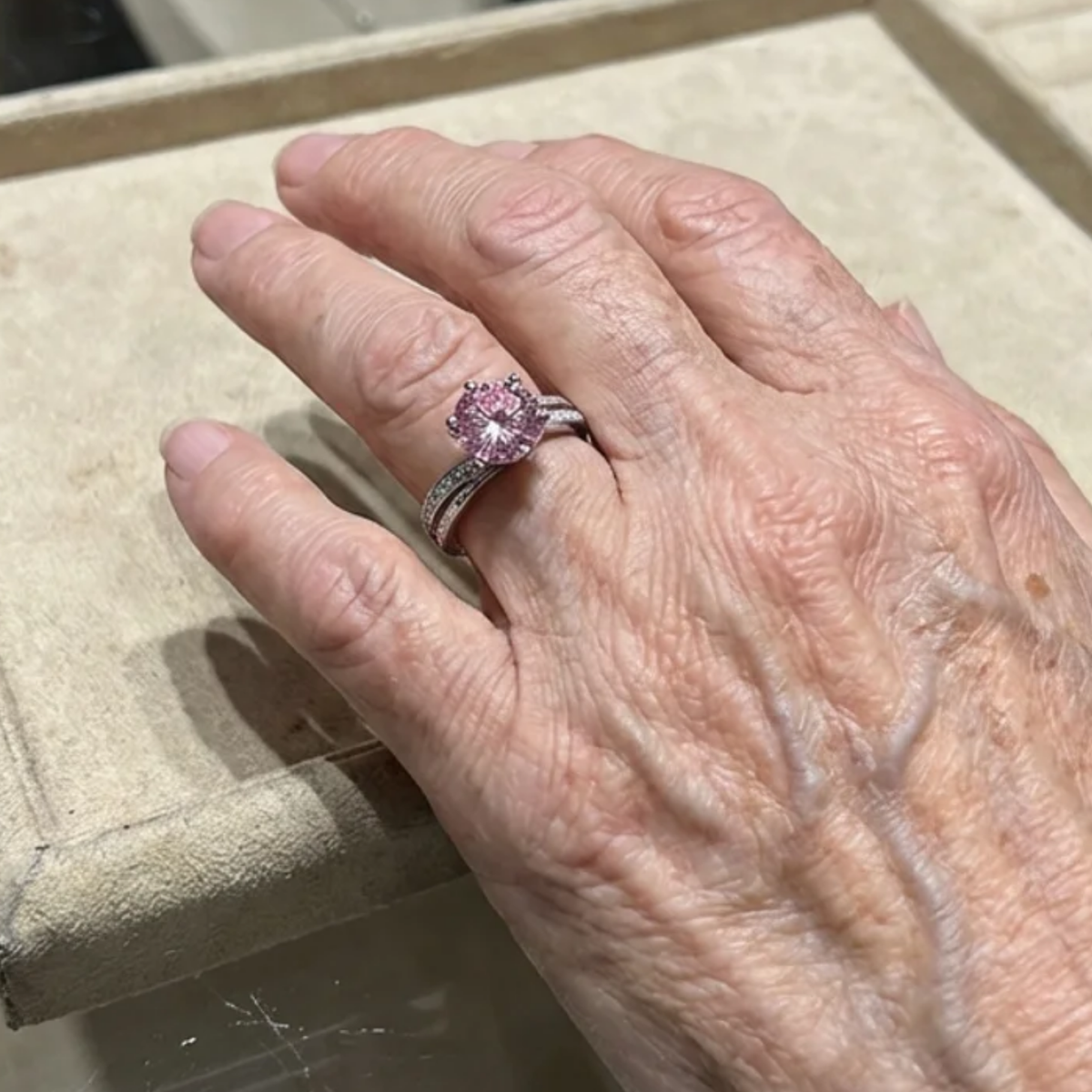 Moonlit Pink Contour-ring | Vitguld