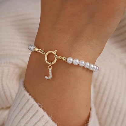 Auden Clé Armband med bokstav | Guld