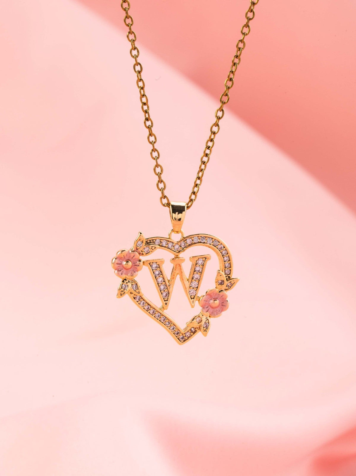 Halsband med blomberlock och initial | Guld